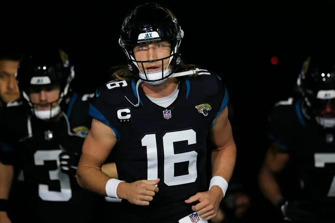 Jaguars QB Trevor Lawrence Likely A Game-time Decision Vs. Browns ...