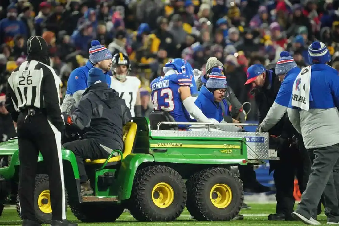 Bills LB Terrel Bernard (ankle) Carted Off Field